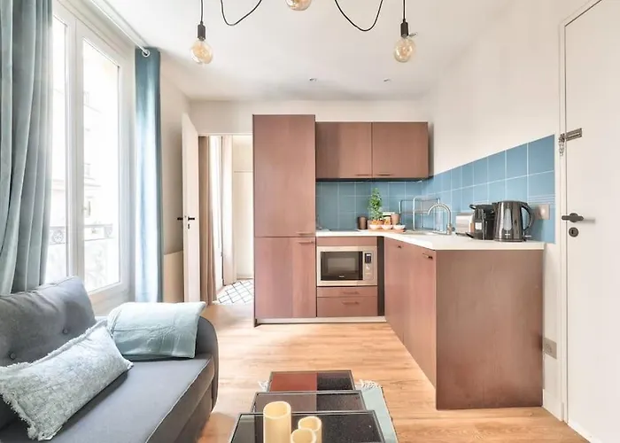 Cozy And Practical Apt In The 10Th Arrondissement