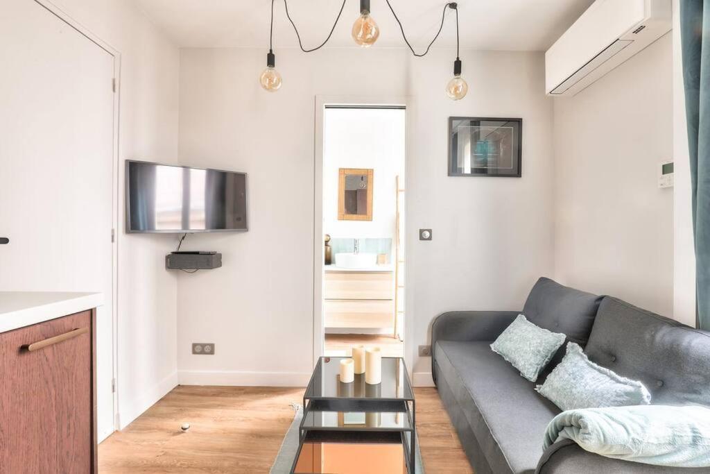 Cozy And Practical In The 10th Arrondissement Apartment